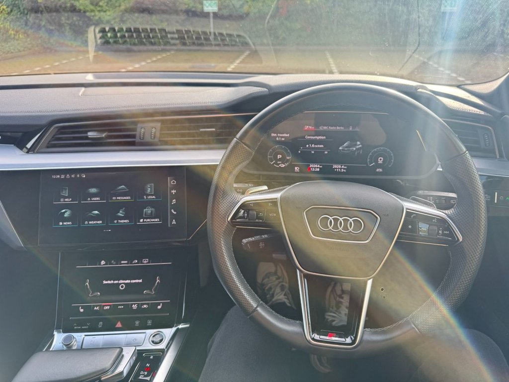 Used Audi e-tron 2022 for sale - 77249882: Photo 28