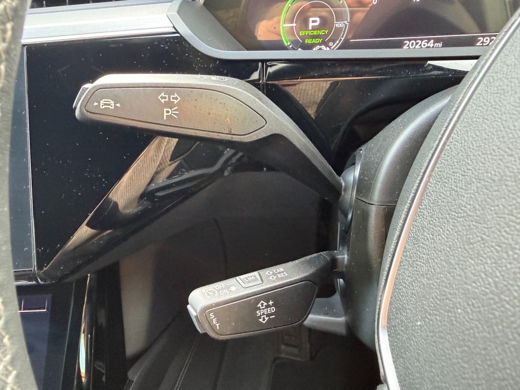 Used Audi e-tron 2022 for sale - 77249882: Photo 49