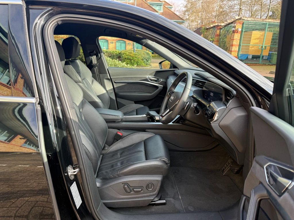 Used Audi e-tron 2022 for sale - 77249882: Photo 9