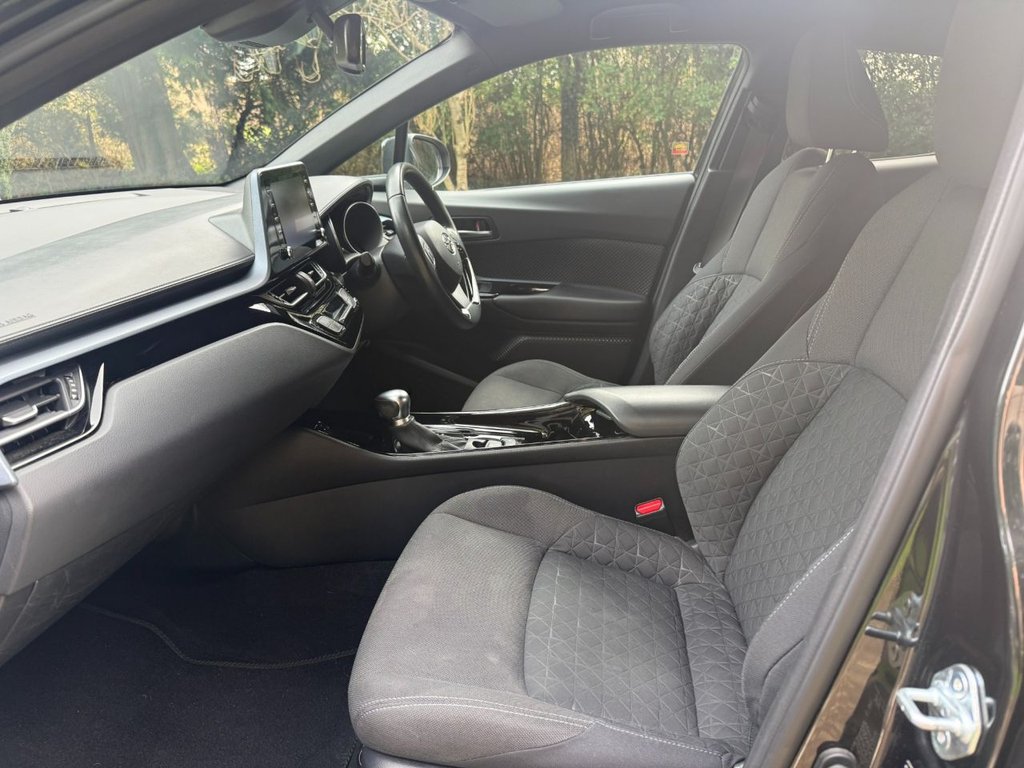 Used Toyota C-HR 2021 for sale - 77609249: Photo 15