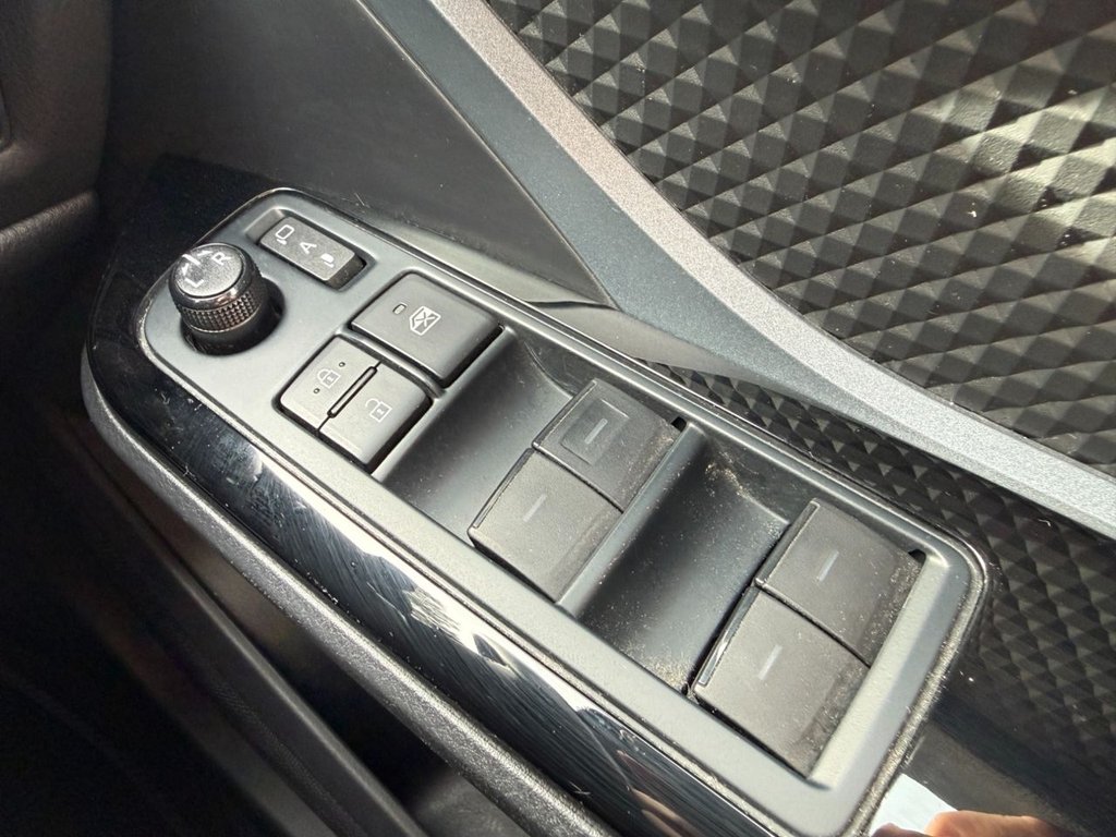 Used Toyota C-HR 2021 for sale - 77609249: Photo 40