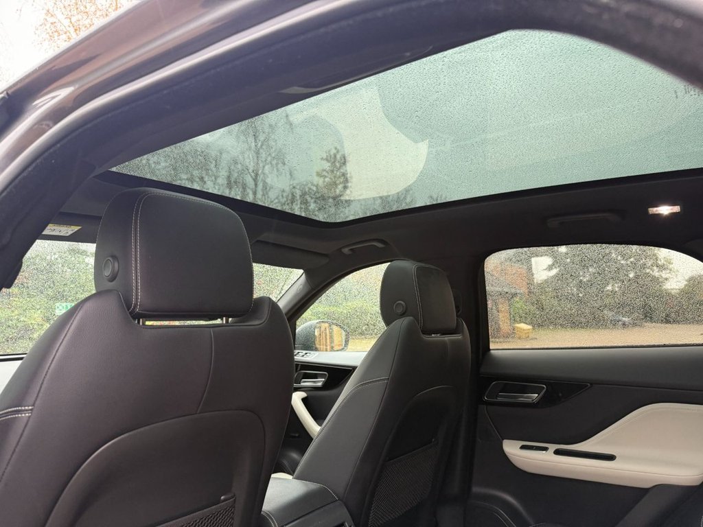 Used Jaguar F-Pace 2017 for sale - 76582889: Photo 31