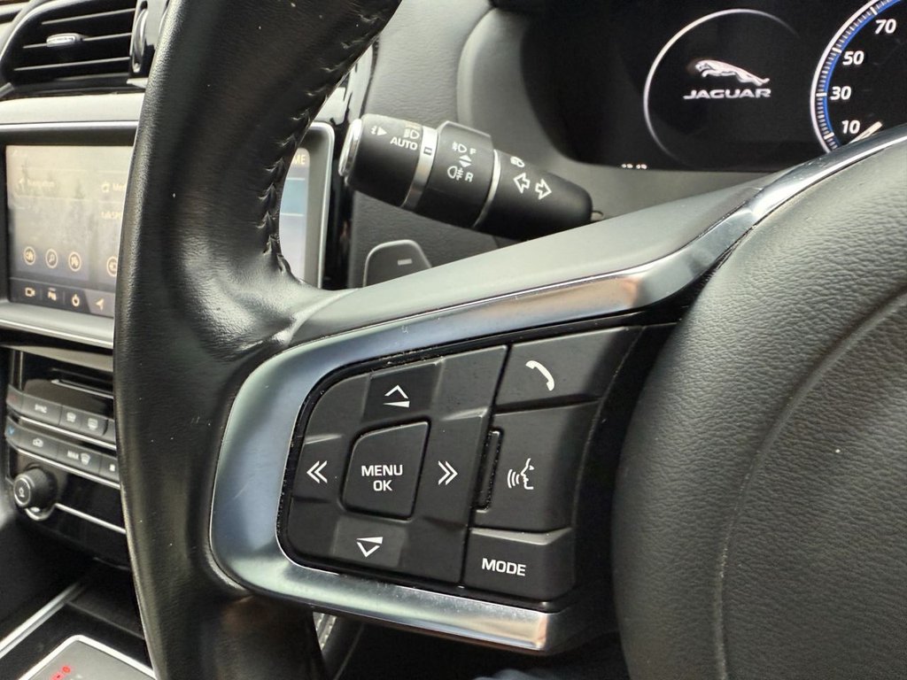 Used Jaguar F-Pace 2017 for sale - 76582889: Photo 47