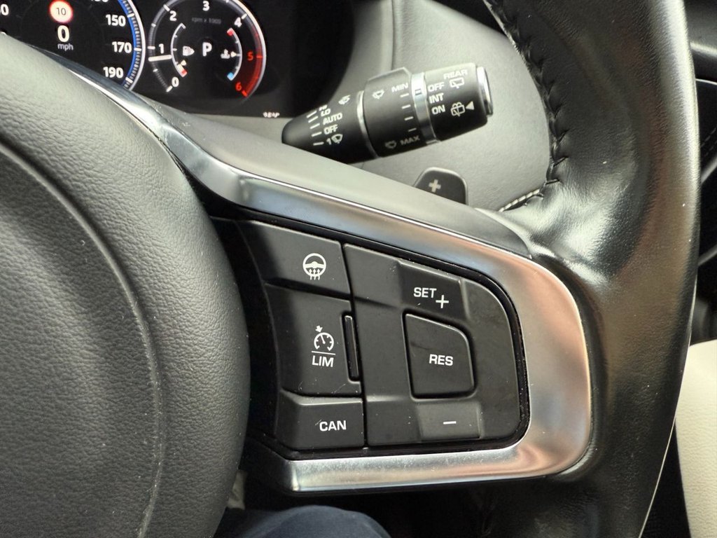 Used Jaguar F-Pace 2017 for sale - 76582889: Photo 48