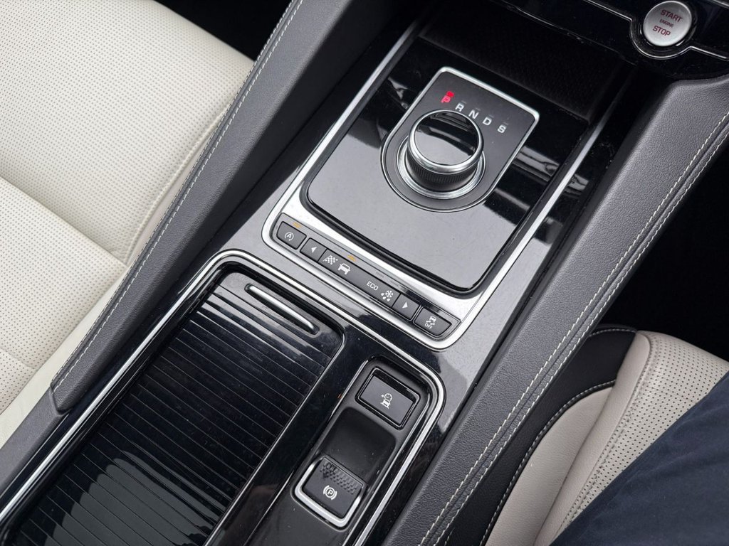 Used Jaguar F-Pace 2017 for sale - 76582889: Photo 49