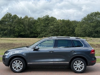 Used Volkswagen Touareg 2011 for sale - 75843168: Photo