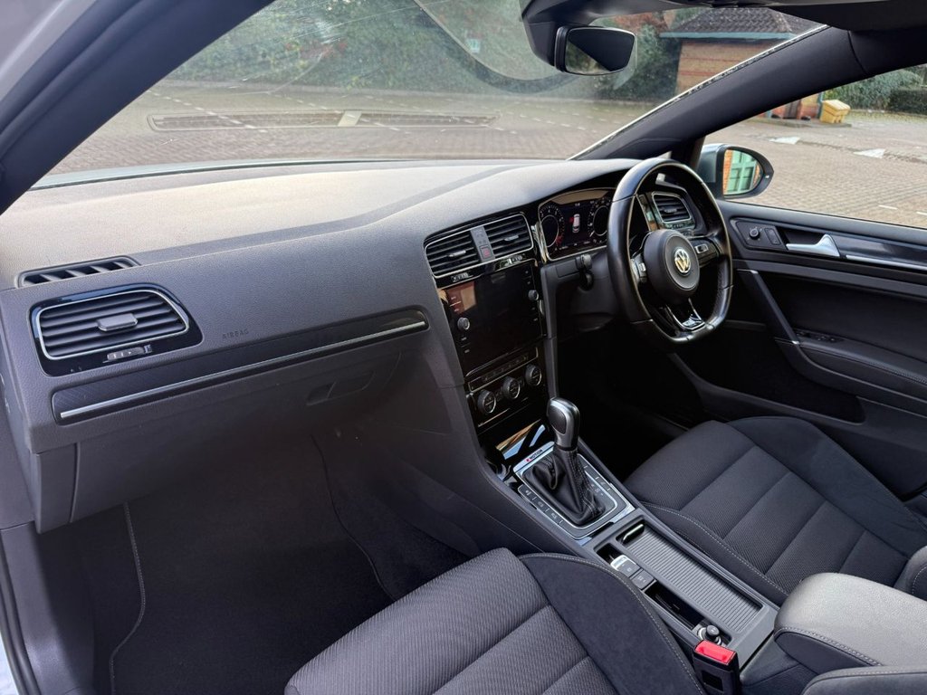 Used Volkswagen Golf 2020 for sale - 76941590: Photo 18