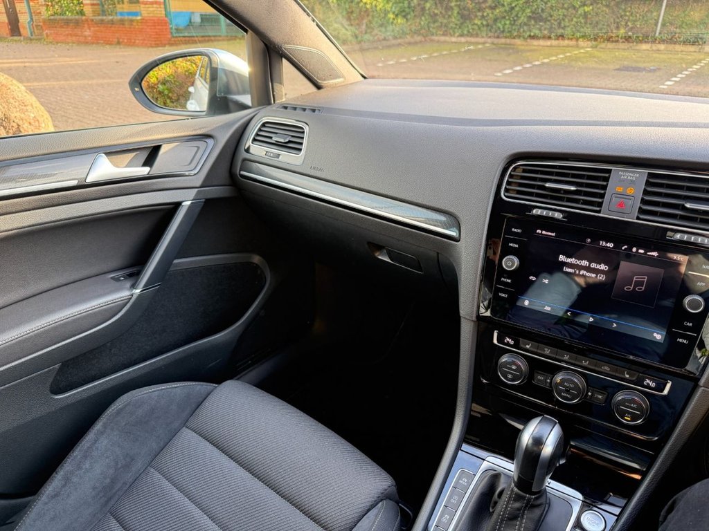 Used Volkswagen Golf 2020 for sale - 76941590: Photo 31