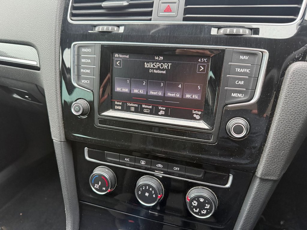 Used Volkswagen Golf 2014 for sale - 77140134: Photo 31