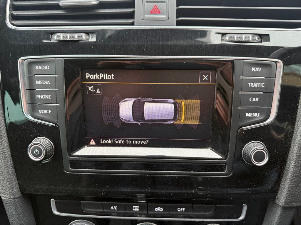 Used Volkswagen Golf 2014 for sale - 77140134: Photo 35