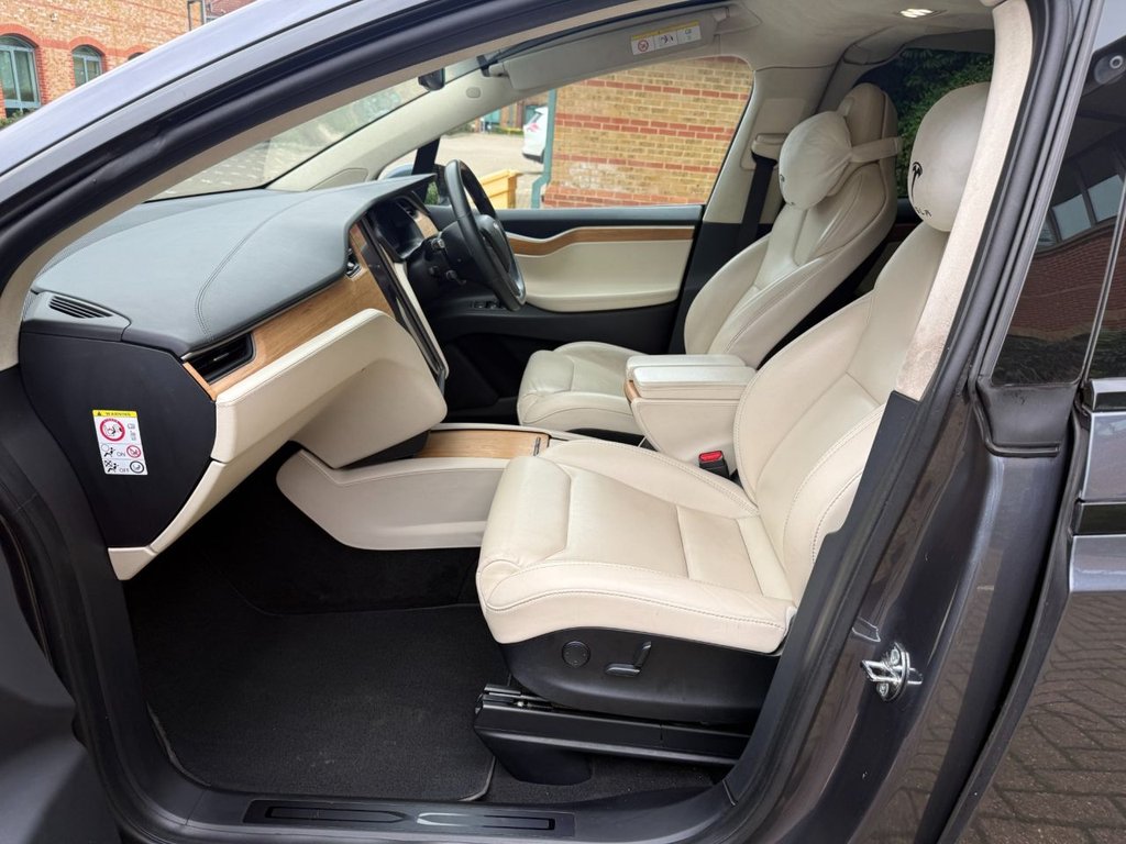 Used Tesla Model X 2019 for sale - 76986352: Photo 15