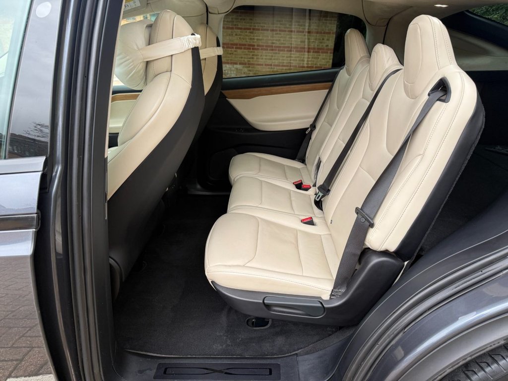 Used Tesla Model X 2019 for sale - 76986352: Photo 24