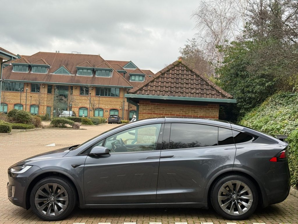 Used Tesla Model X 2019 for sale - 76986352: Photo 4