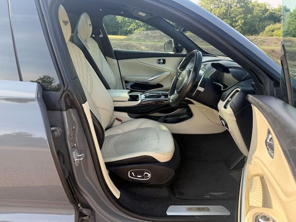 Used Aston Martin DBX 2022 for sale - 75553998: Photo 11