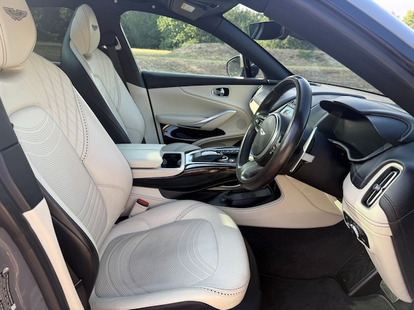 Used Aston Martin DBX 2022 for sale - 75553998: Photo 12