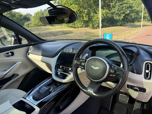 Used Aston Martin DBX 2022 for sale - 75553998: Photo 13