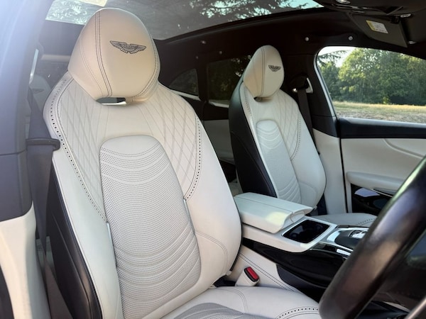 Used Aston Martin DBX 2022 for sale - 75553998: Photo 14