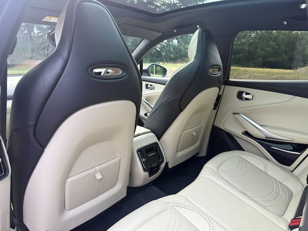 Used Aston Martin DBX 2022 for sale - 75553998: Photo 33