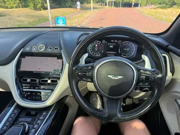 Used Aston Martin DBX 2022 for sale - 75553998: Photo 41
