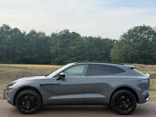 Used Aston Martin DBX 2022 for sale - 75553998: Photo 4