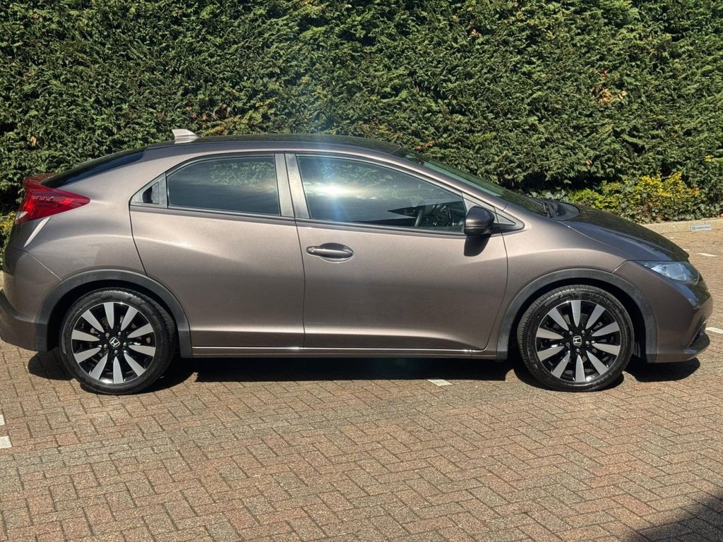 Used Honda Civic 2014 for sale - 78134120: Photo 2