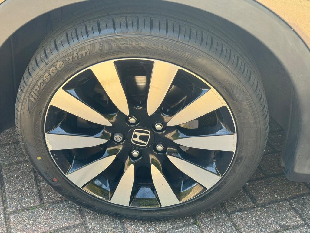 Used Honda Civic 2014 for sale - 78134120: Photo 35