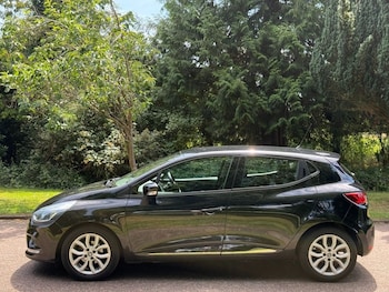 Used Renault Clio 2017 for sale - 79032244: Photo