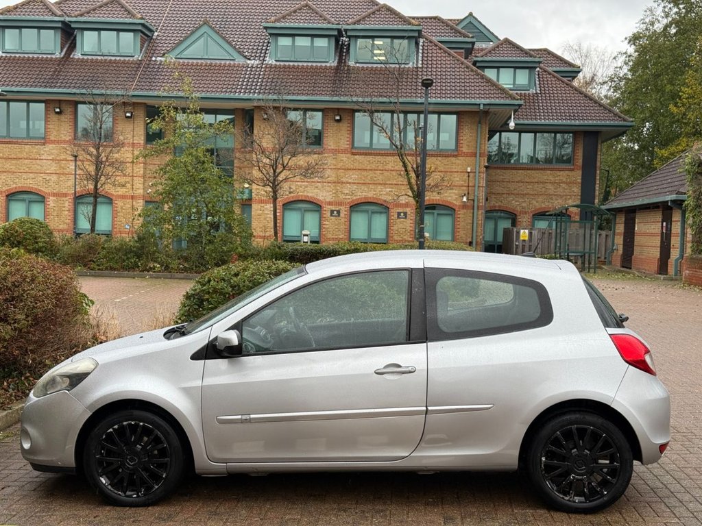 Used Renault Clio 2011 for sale - 77302184: Photo 4