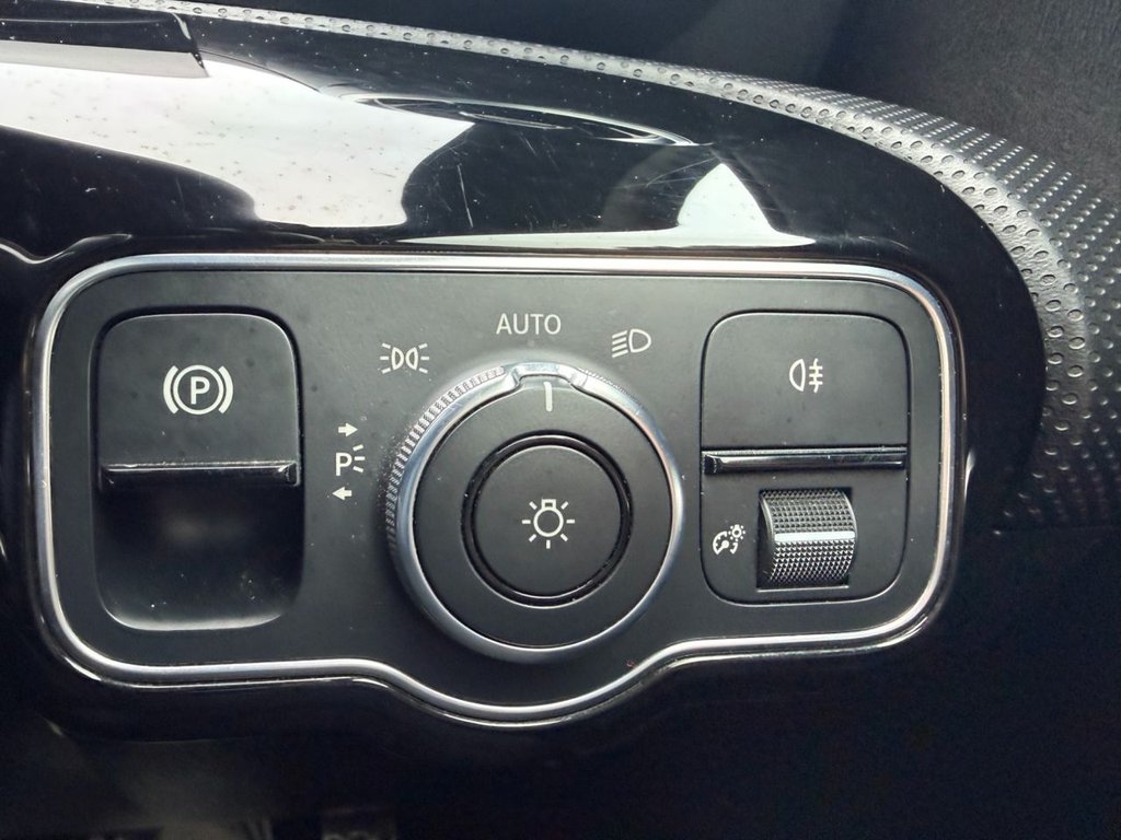 Used Mercedes-Benz A-Class 2020 for sale - 77614299: Photo 42