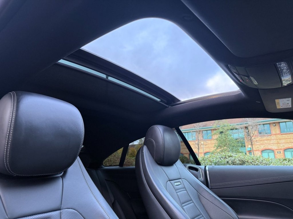 Used Mercedes-Benz E Class 2021 for sale - 76632292: Photo 2