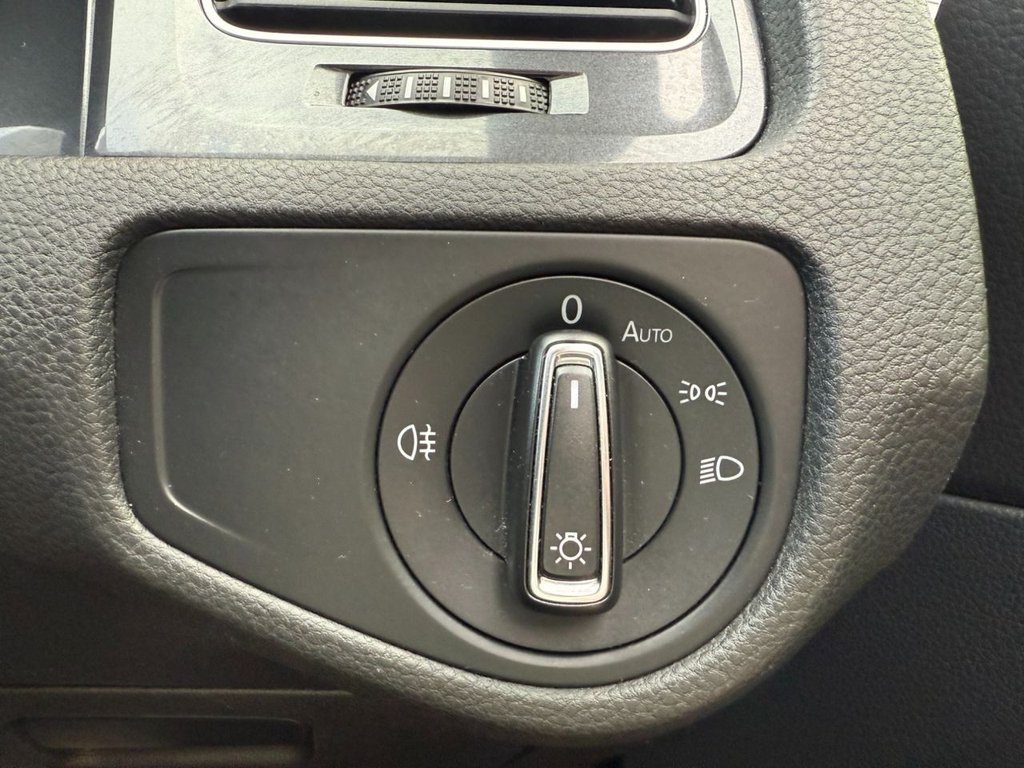 Used Volkswagen Golf 2018 for sale - 76367777: Photo 49