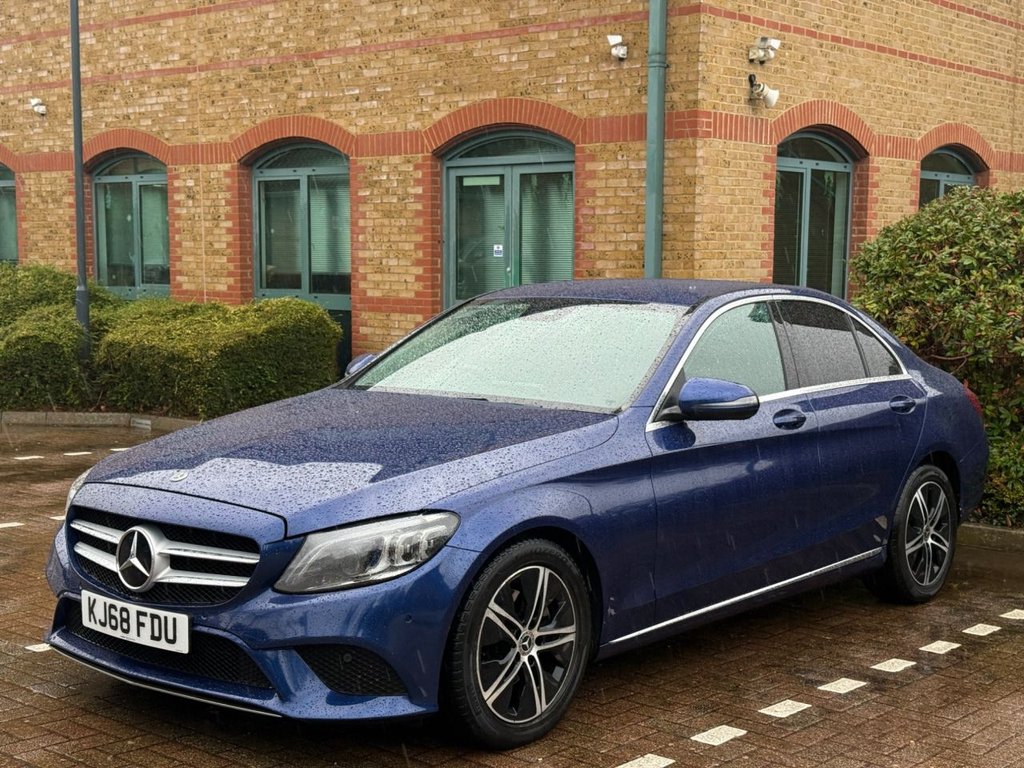 Used Mercedes-Benz C Class 2019 for sale - 76986316: Photo 3