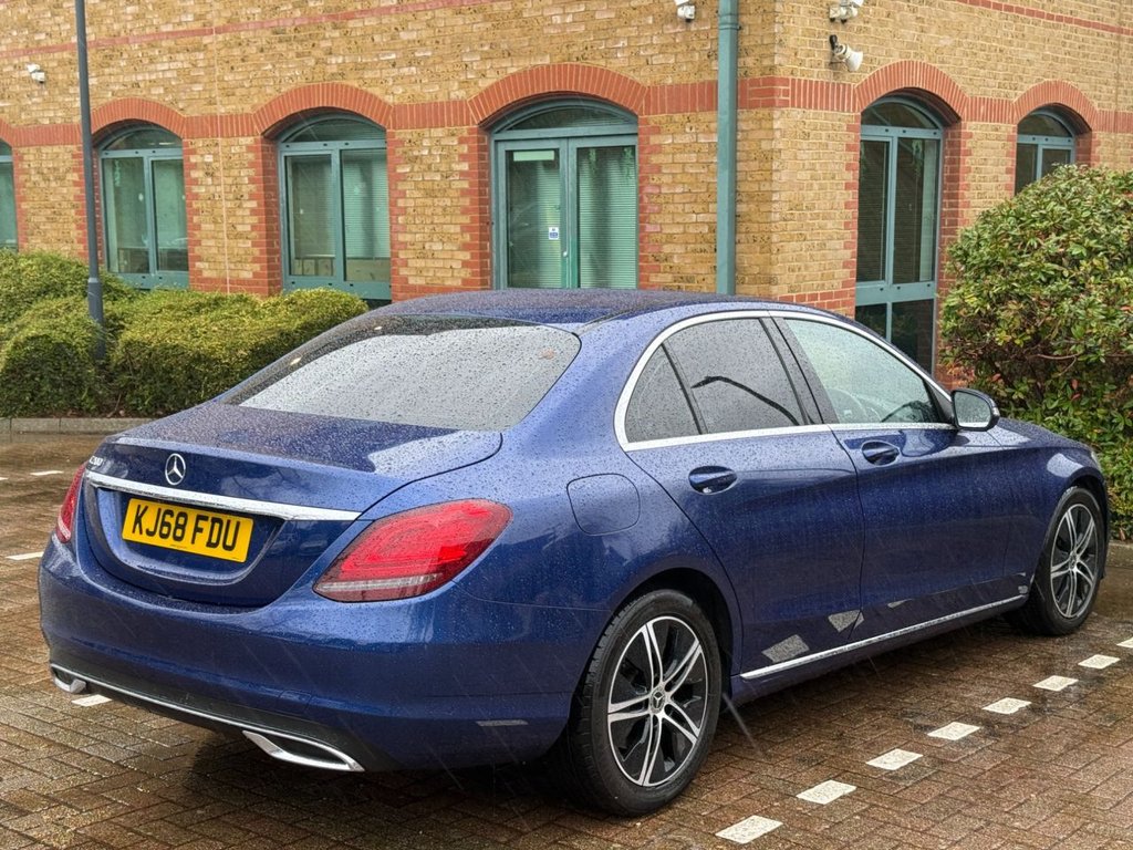 Used Mercedes-Benz C Class 2019 for sale - 76986316: Photo 8