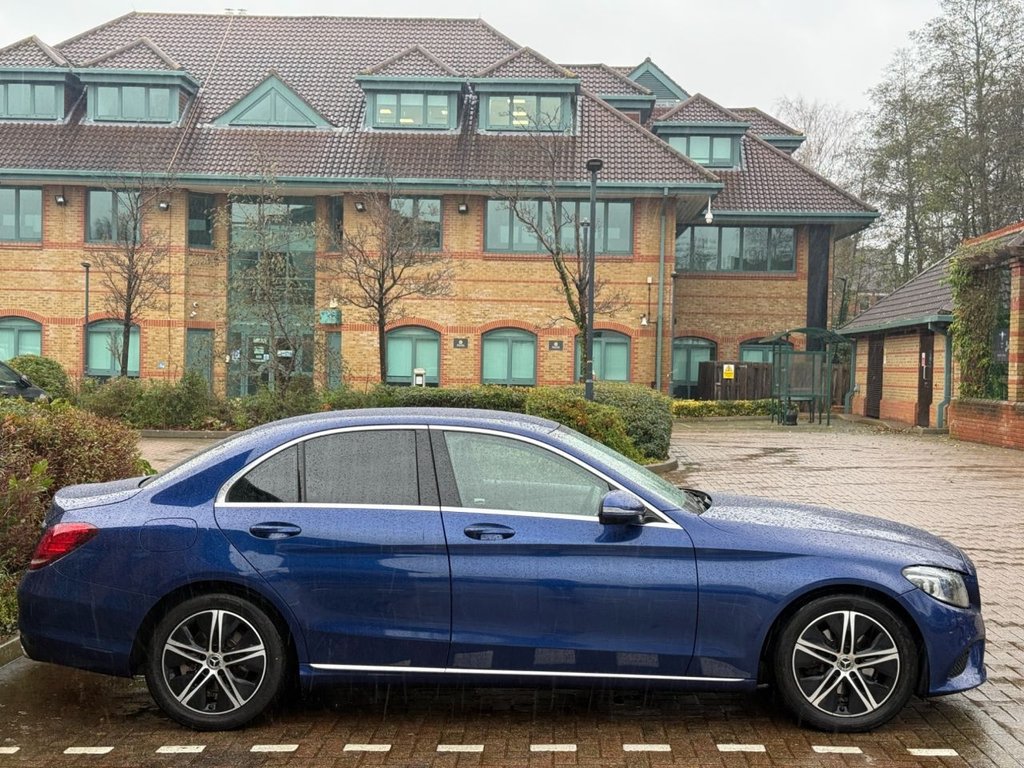 Used Mercedes-Benz C Class 2019 for sale - 76986316: Photo 9