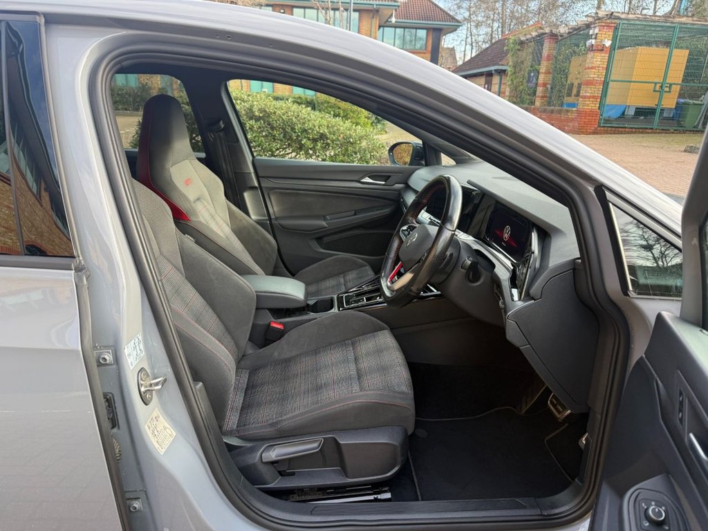 Used Volkswagen Golf 2023 for sale - 77313660: Photo 10