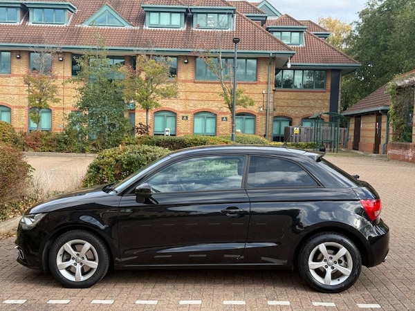 Used Audi A1 2013 for sale - 76190819: Photo 4