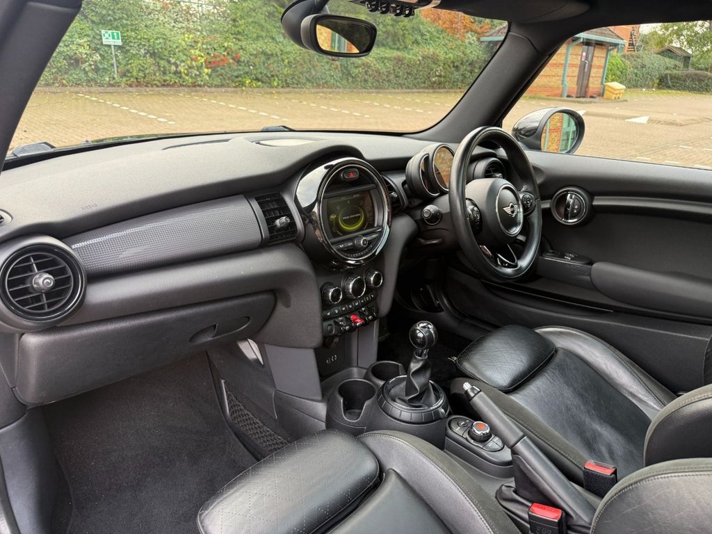 Used MINI Hatch 2015 for sale - 76851052: Photo 17