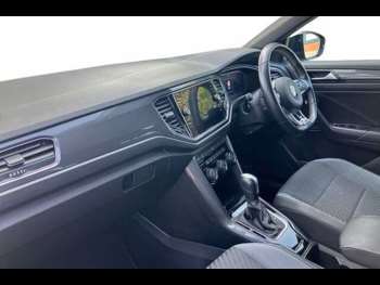 Used Volkswagen T-Roc 2021 for sale - 74820458: Photo