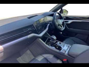 Used Volkswagen Touareg 2022 for sale - 74542673: Photo