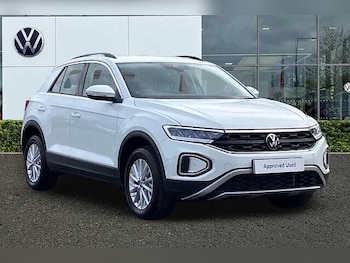 Used Volkswagen T-Roc 2023 for sale - 76119783: Photo