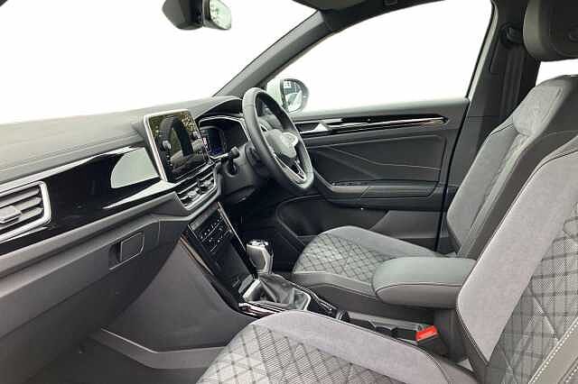 Used Volkswagen T-Roc 2024 for sale - 76197886: Photo 2