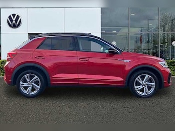 Used Volkswagen T-Roc 2023 for sale - 76769025: Photo