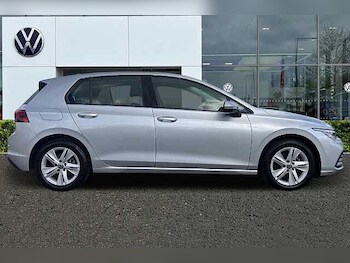 Used Volkswagen Golf 2024 for sale - 75778273: Photo