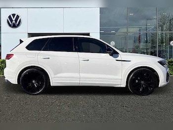 Used Volkswagen Touareg 2023 for sale - 75987139: Photo 4