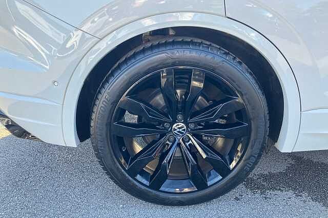 Used Volkswagen Touareg 2023 for sale - 75987139: Photo 5