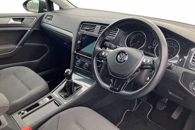 Used Volkswagen Golf 2020 for sale - 76030126: Photo 6