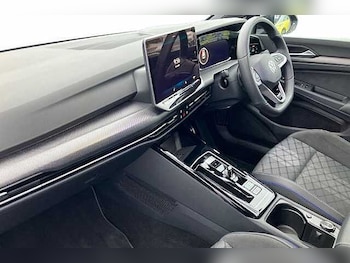 Used Volkswagen Golf 2025 for sale - 76699151: Photo