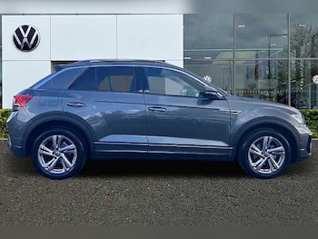 Used Volkswagen T-Roc 2025 for sale - 75891104: Photo