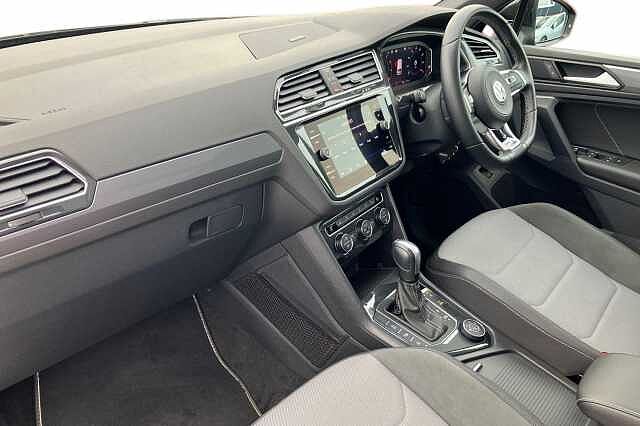 Used Volkswagen Tiguan 2020 for sale - 76625802: Photo 2