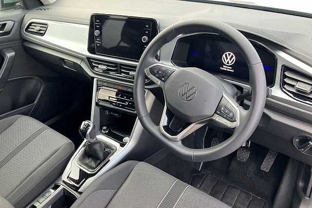 Used Volkswagen T-Roc 2025 for sale - 76363499: Photo 6